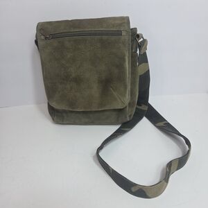 vtg wilsons leather olive suede crossbody purse camo boho hippie casual